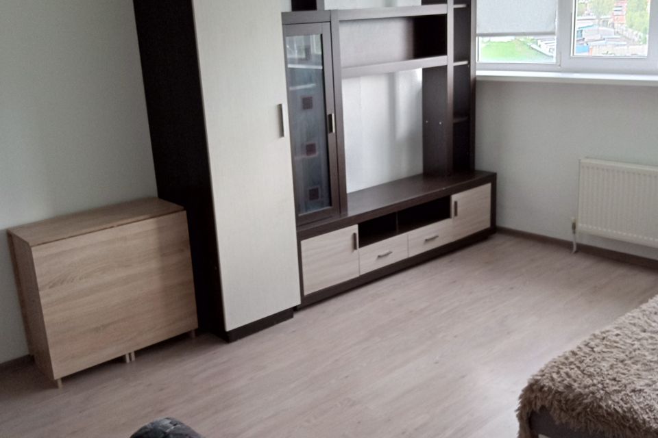 Сдаётся 1-комнатная квартира, 42 м²