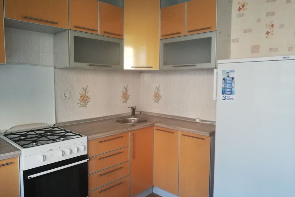 Сдаётся 1-комнатная квартира, 42 м²