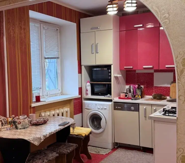 Продаётся 2-комнатная квартира, 56 м²