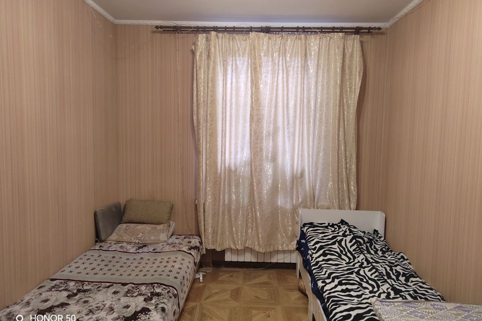 Продаётся комната в 4-комн. квартире, 14.8 м²