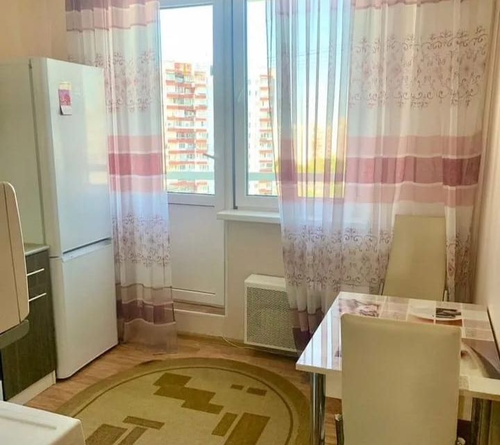 Продаётся 2-комнатная квартира, 52.6 м²