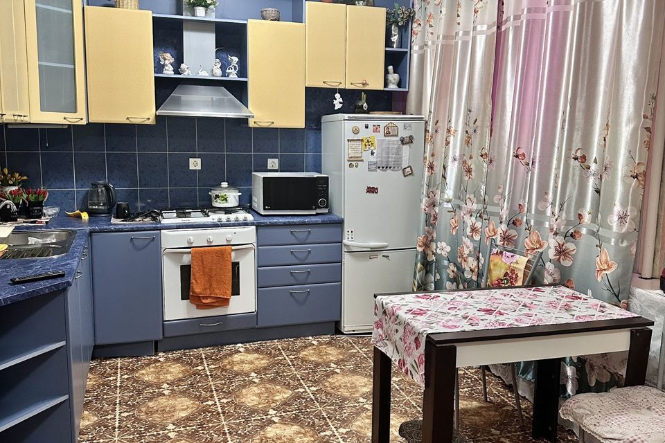 Продаётся 3-комнатная квартира, 74.8 м²