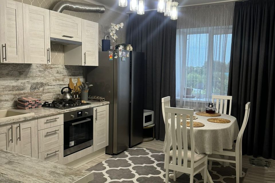 Продаётся 2-комнатная квартира, 65.1 м²