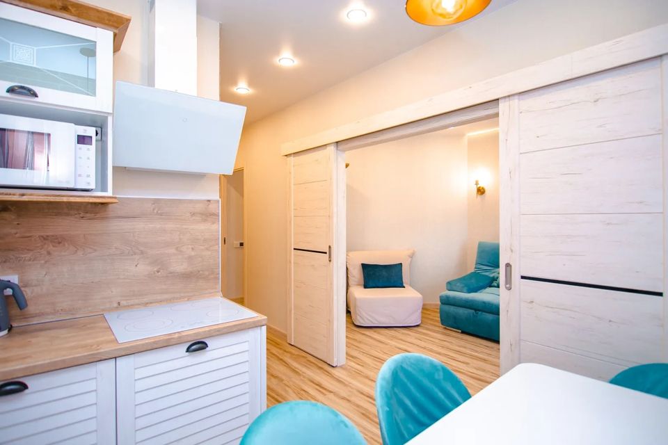 Продаётся 1-комнатная квартира, 42 м²