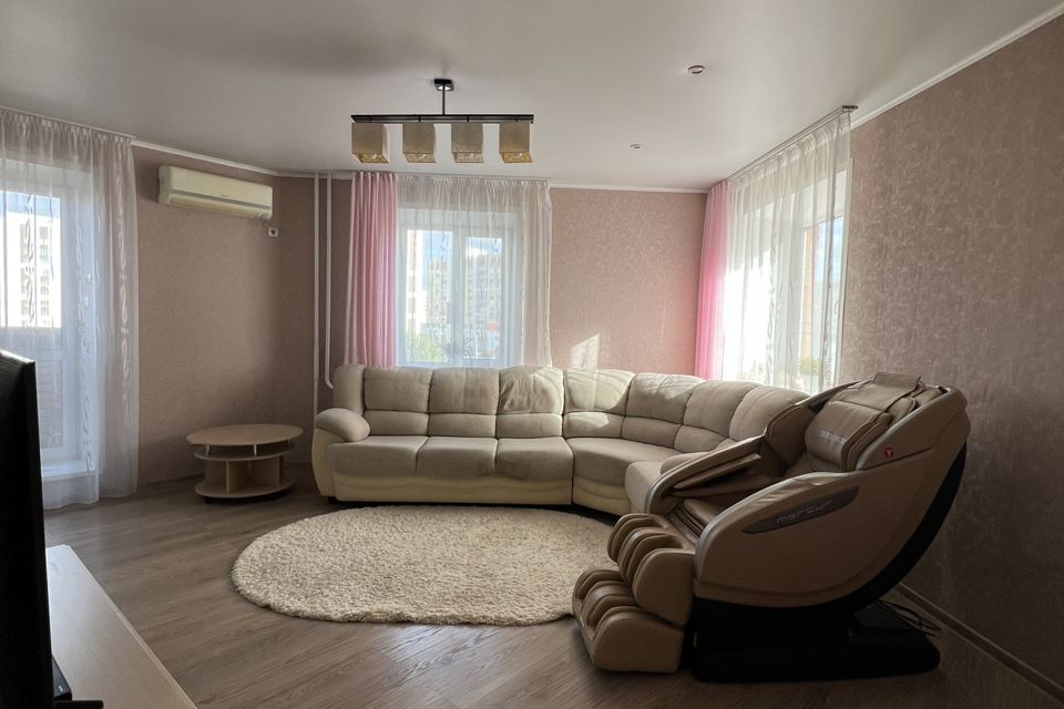 Продаётся 3-комнатная квартира, 76.2 м²