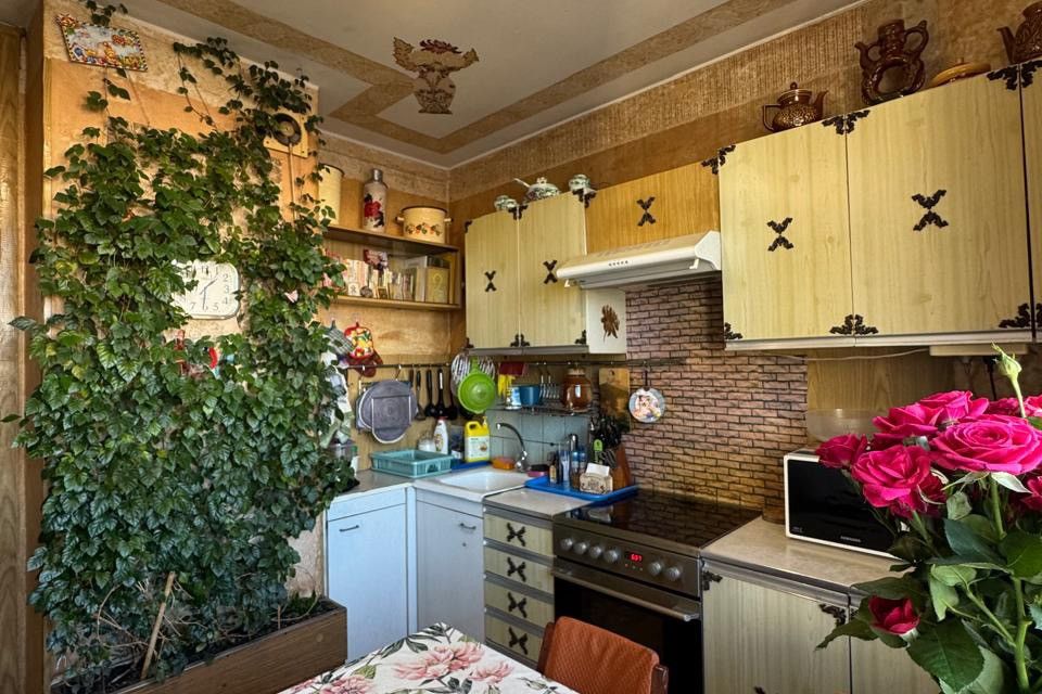 Продаётся 3-комнатная квартира, 74.5 м²