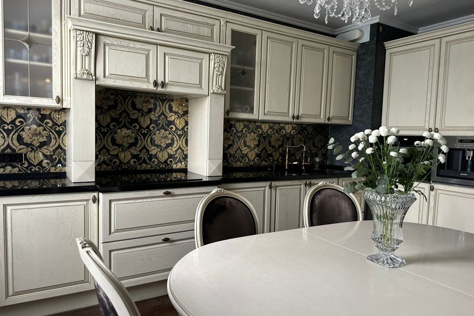 Продаётся 3-комнатная квартира, 99 м²