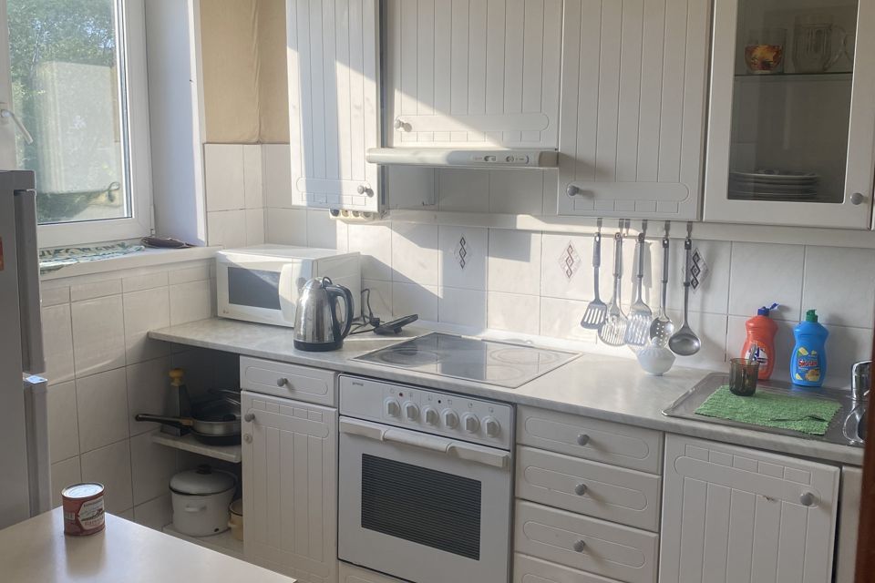 Сдаётся 4-комнатная квартира, 79 м²