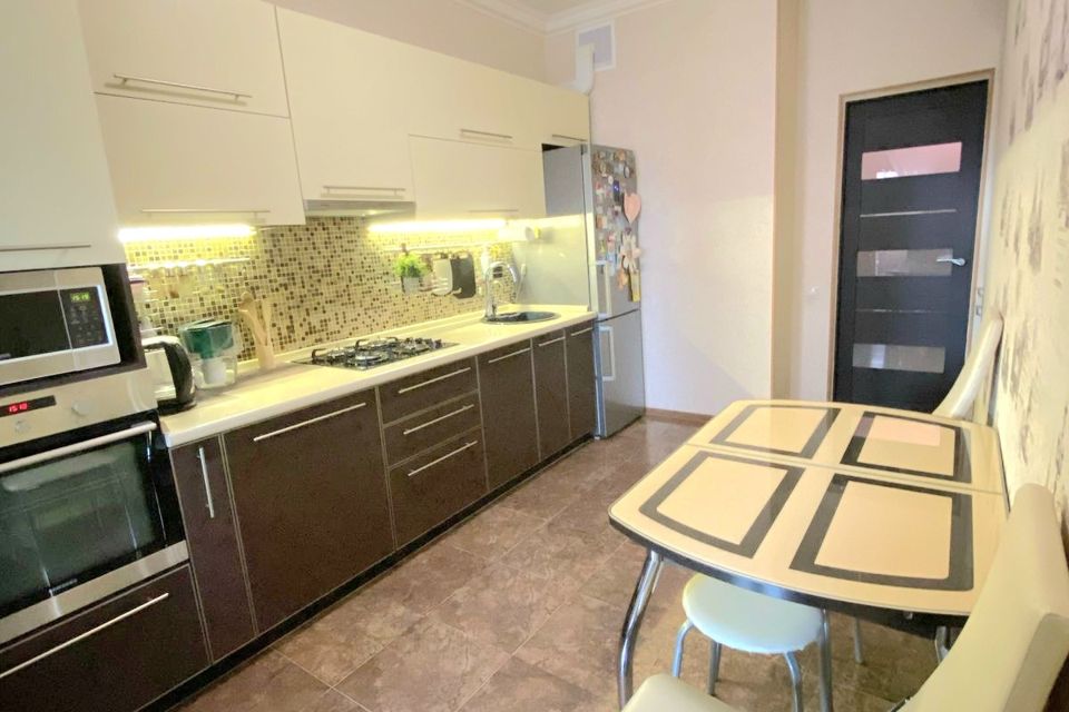Продаётся 1-комнатная квартира, 50 м²