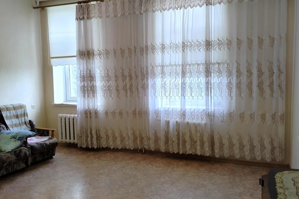 Продаётся 4-комнатная квартира, 89 м²