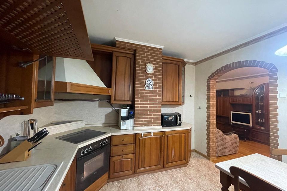Продаётся 4-комнатная квартира, 96 м²
