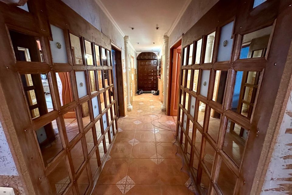Продаётся 4-комнатная квартира, 121.1 м²