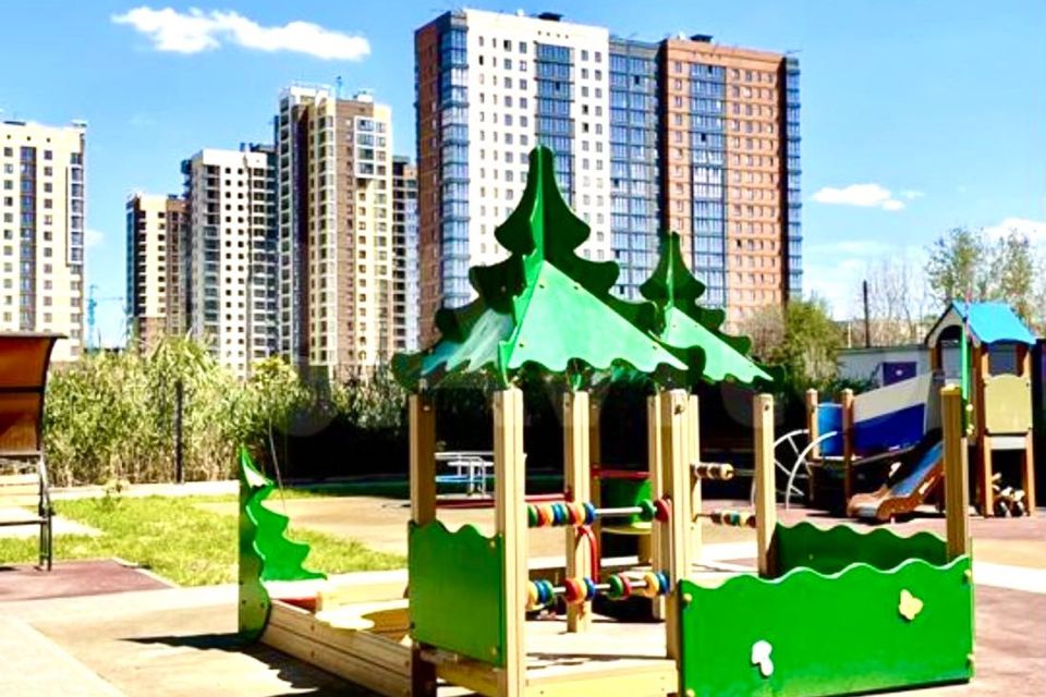 Продаётся 3-комнатная квартира, 91 м²