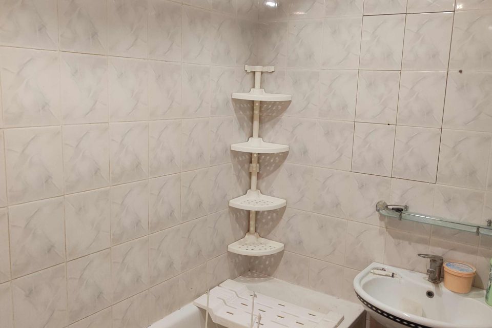 Продаётся 3-комнатная квартира, 55.8 м²