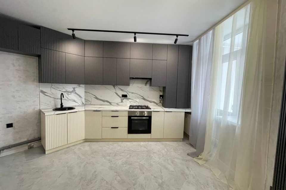 Продаётся 1-комнатная квартира, 43 м²