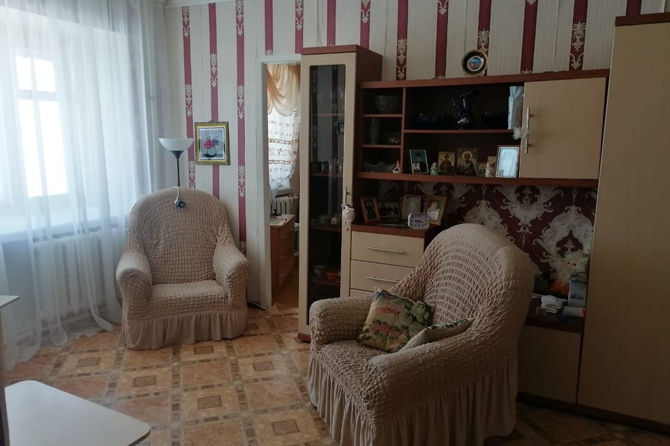 Продаётся 3-комнатная квартира, 54.8 м²