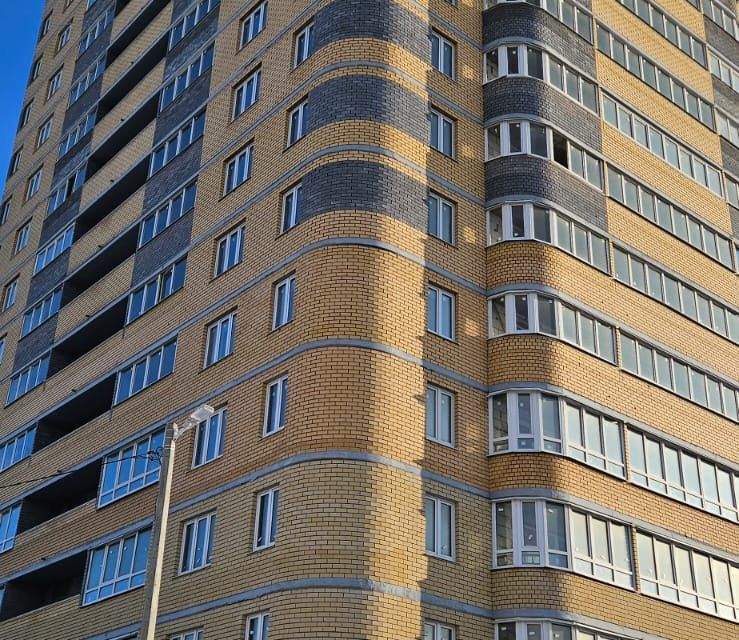 Продаётся 1-комнатная квартира, 47 м²