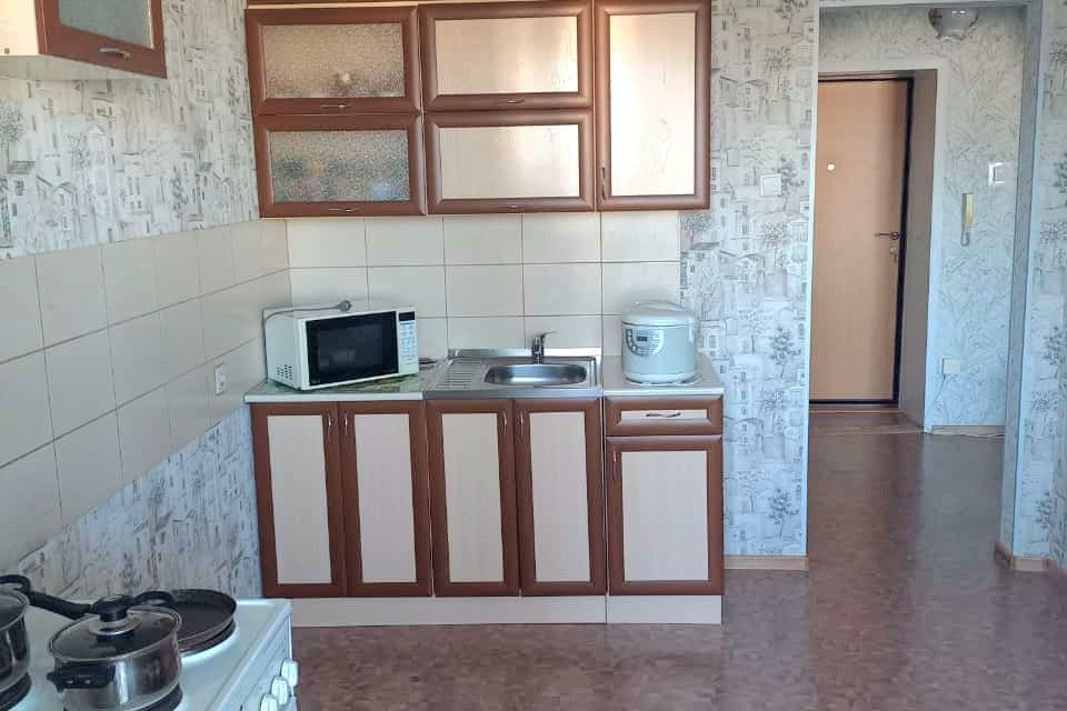 Сдаётся 1-комнатная квартира, 38 м²