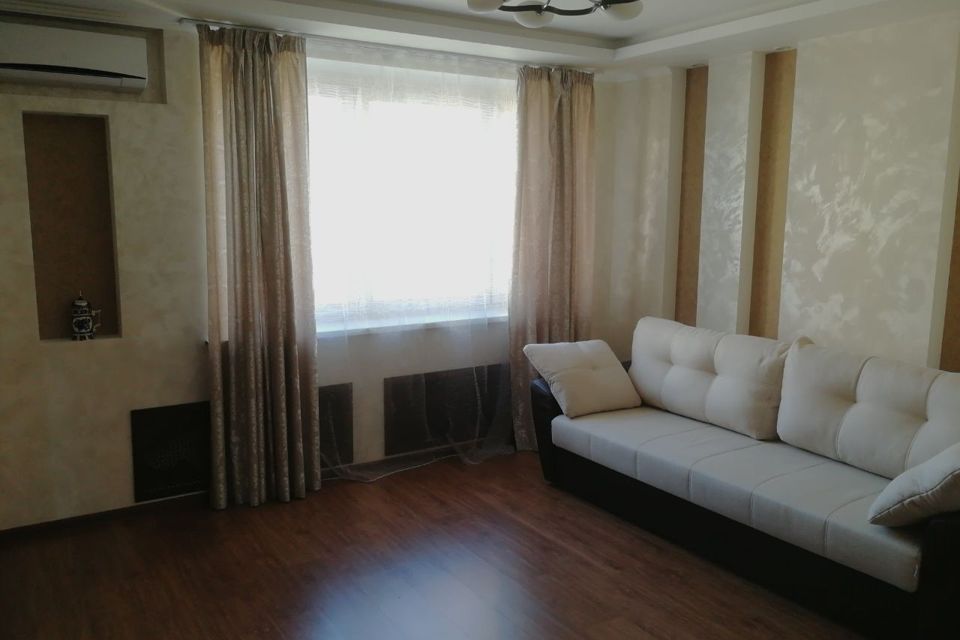 Продаётся 2-комнатная квартира, 60.46 м²