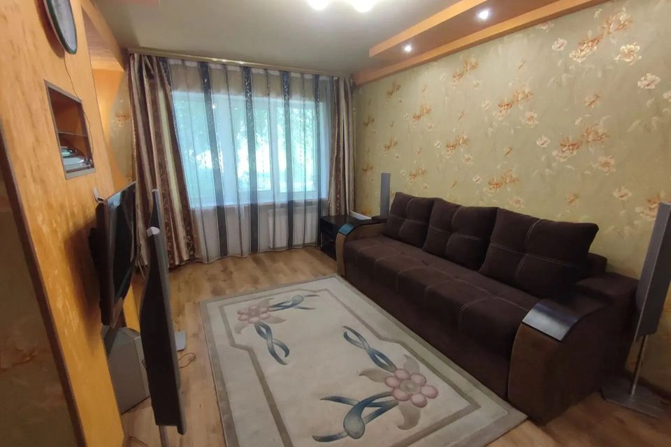 Продаётся 3-комнатная квартира, 59.6 м²