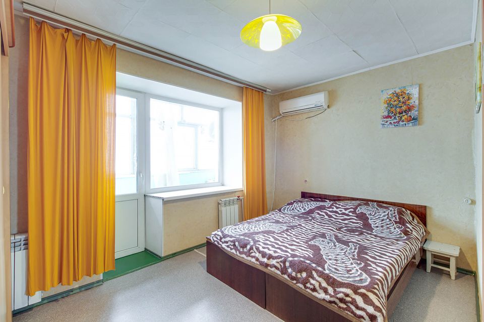 Продаётся 3-комнатная квартира, 58.8 м²