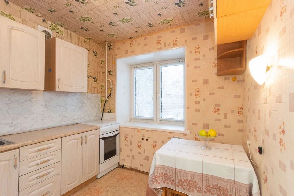 Продаётся 3-комнатная квартира, 57.2 м²
