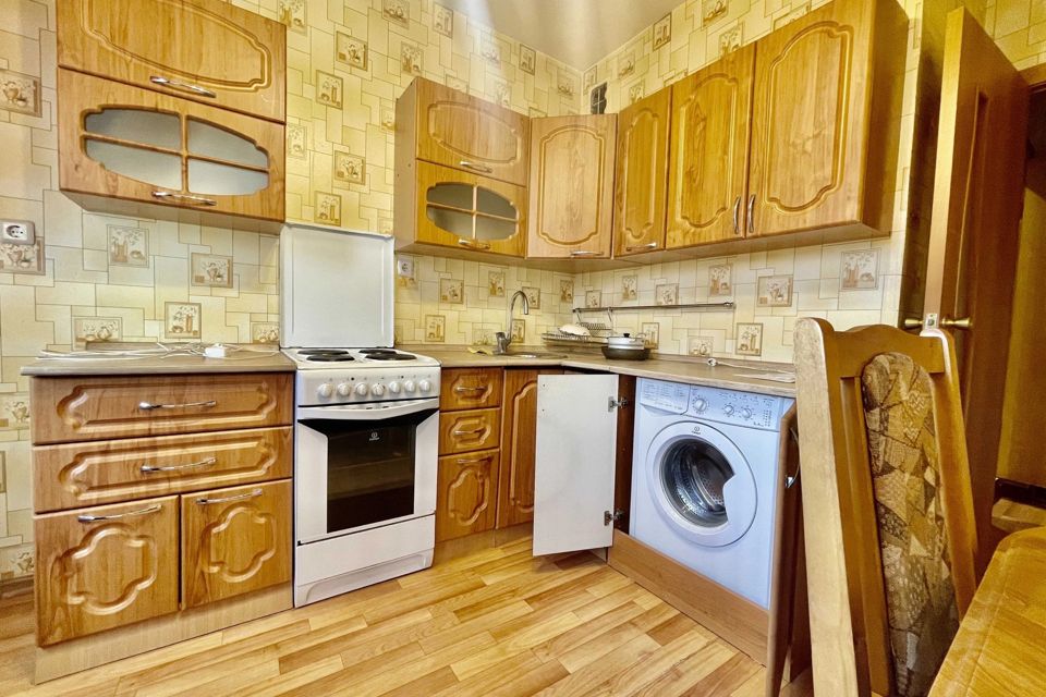 Сдаётся 1-комнатная квартира, 42 м²