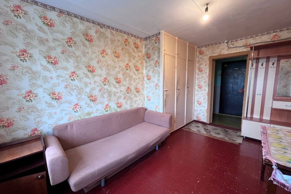Продаётся комната в 1-комн. квартире, 13 м²
