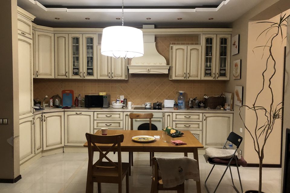 Продаётся 2 комнаты в 3-комн. квартире, 45 м²