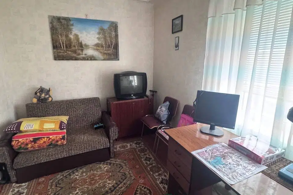 Продаётся 4-комнатная квартира, 58 м²