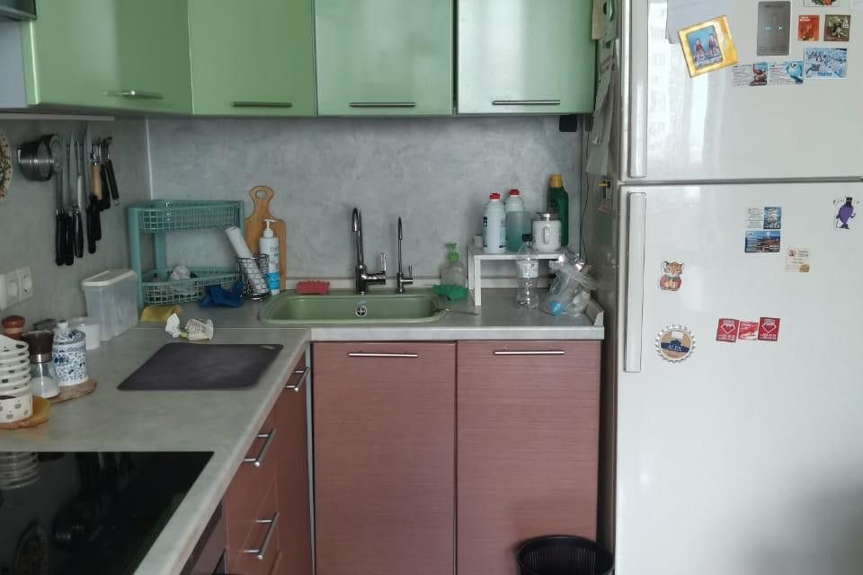Продаётся 3-комнатная квартира, 97.6 м²