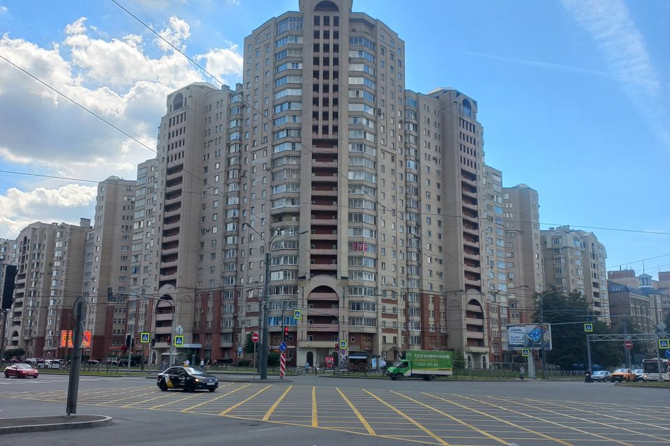 Продаётся 2-комнатная квартира, 71.4 м²