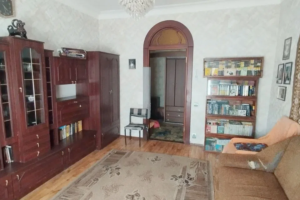Продаётся 2-комнатная квартира, 57 м²