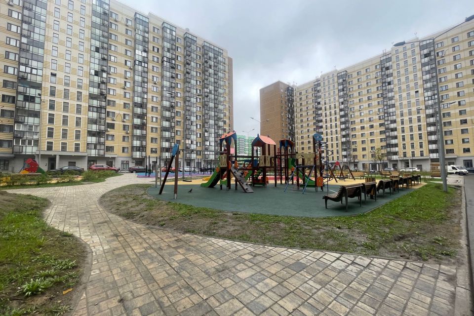 Продаётся 2-комнатная квартира, 50.7 м²