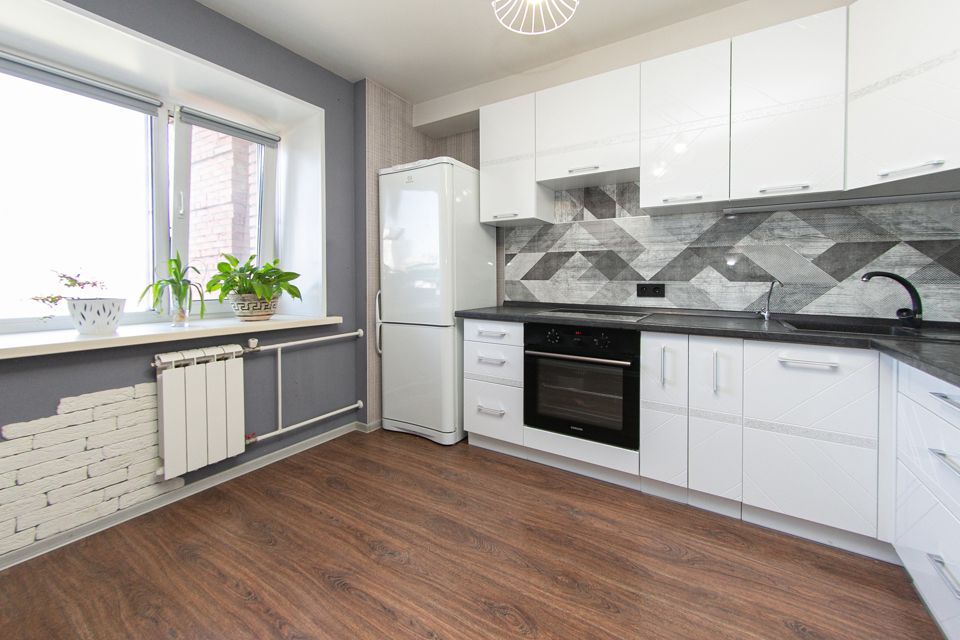 Продаётся 2-комнатная квартира, 58.8 м²