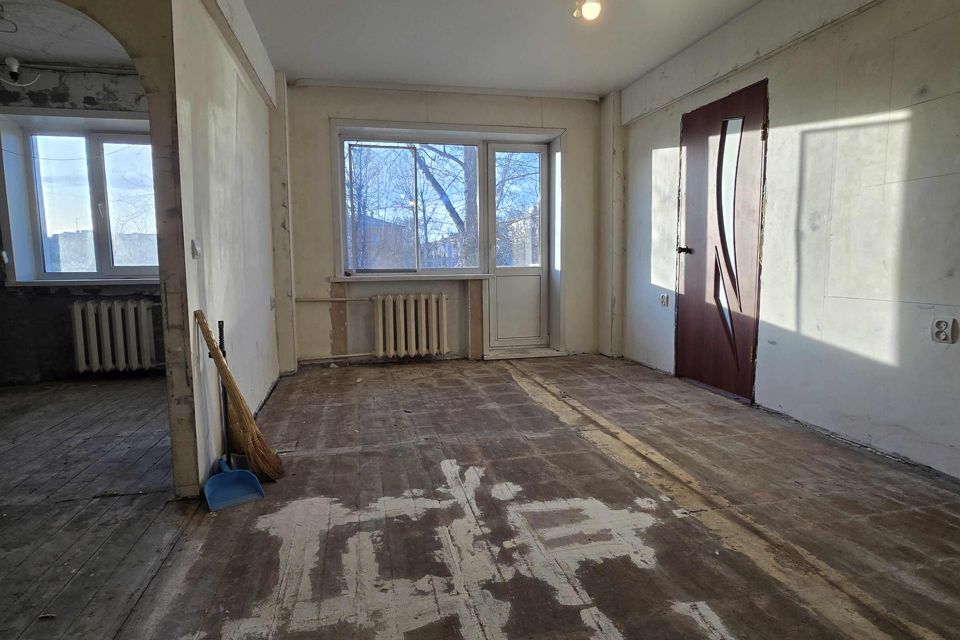 Продаётся 3-комнатная квартира, 57.6 м²