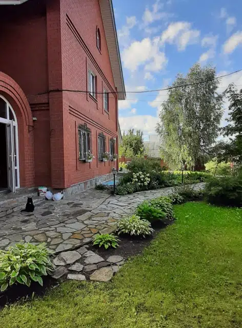 Продаётся 2-этажный дом, 434 м²