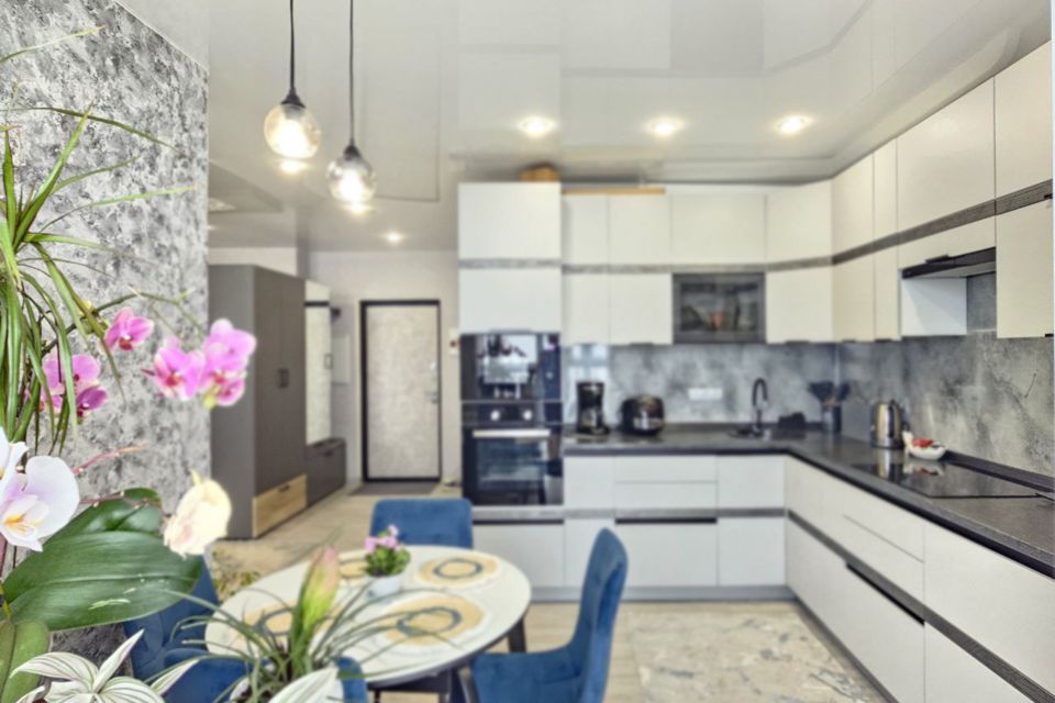 Продаётся 1-комнатная квартира, 42 м²