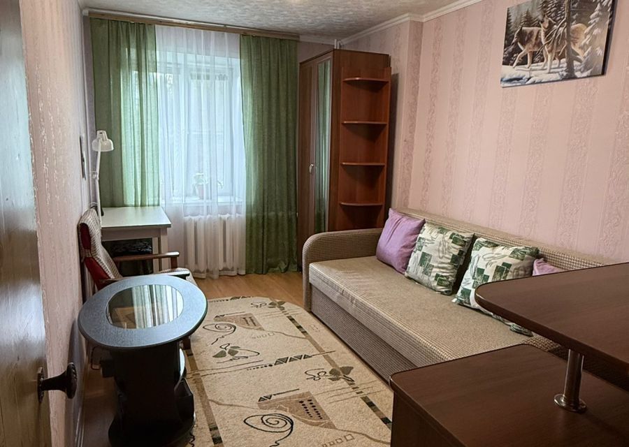 Продаётся 4-комнатная квартира, 81 м²