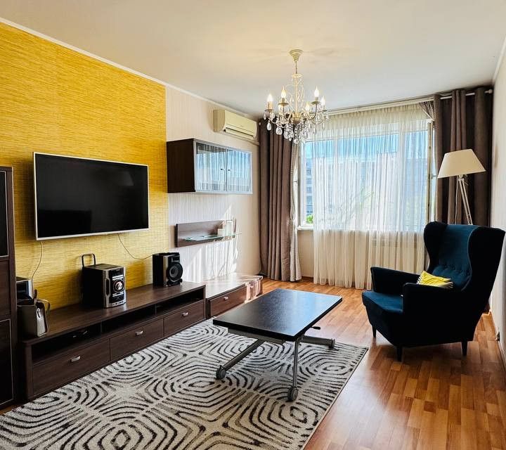 Продаётся 3-комнатная квартира, 67.4 м²