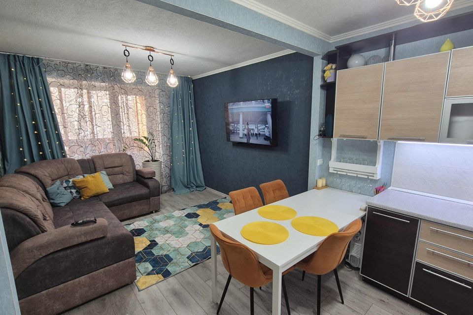Продаётся 4-комнатная квартира, 85.6 м²