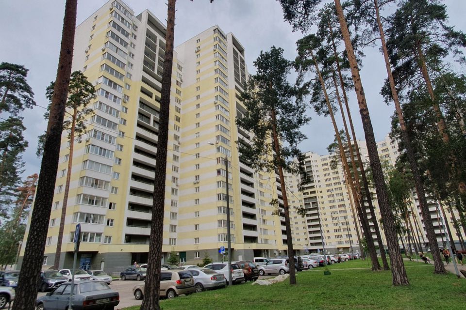 Продаётся 1-комнатная квартира, 43 м²