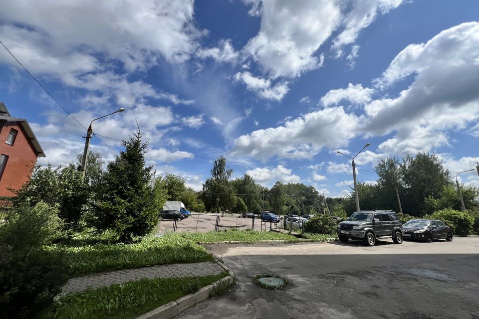Продаётся 2-комнатная квартира, 69.7 м²