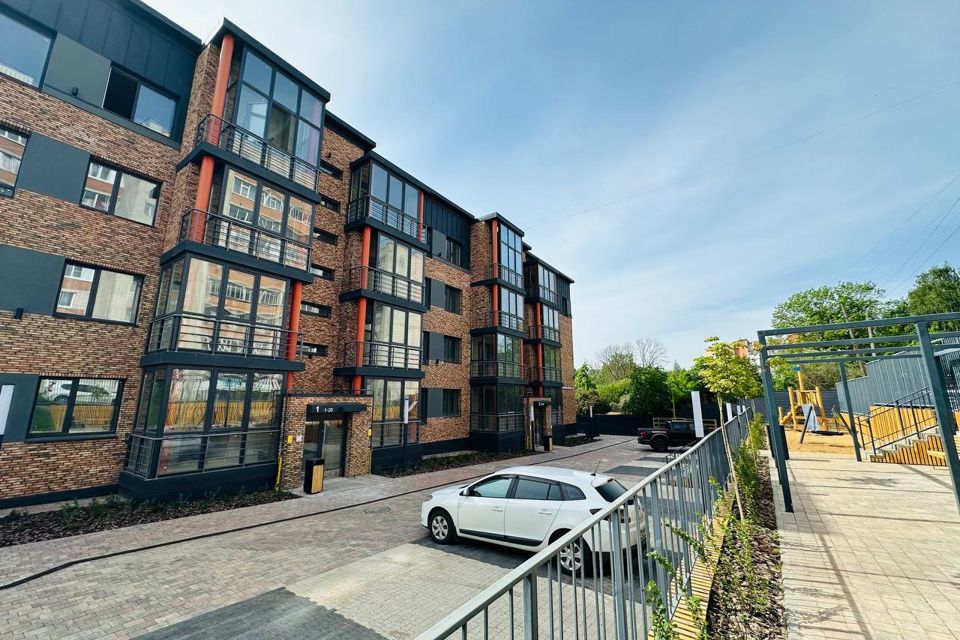 Продаётся 1-комнатная квартира, 46.9 м²