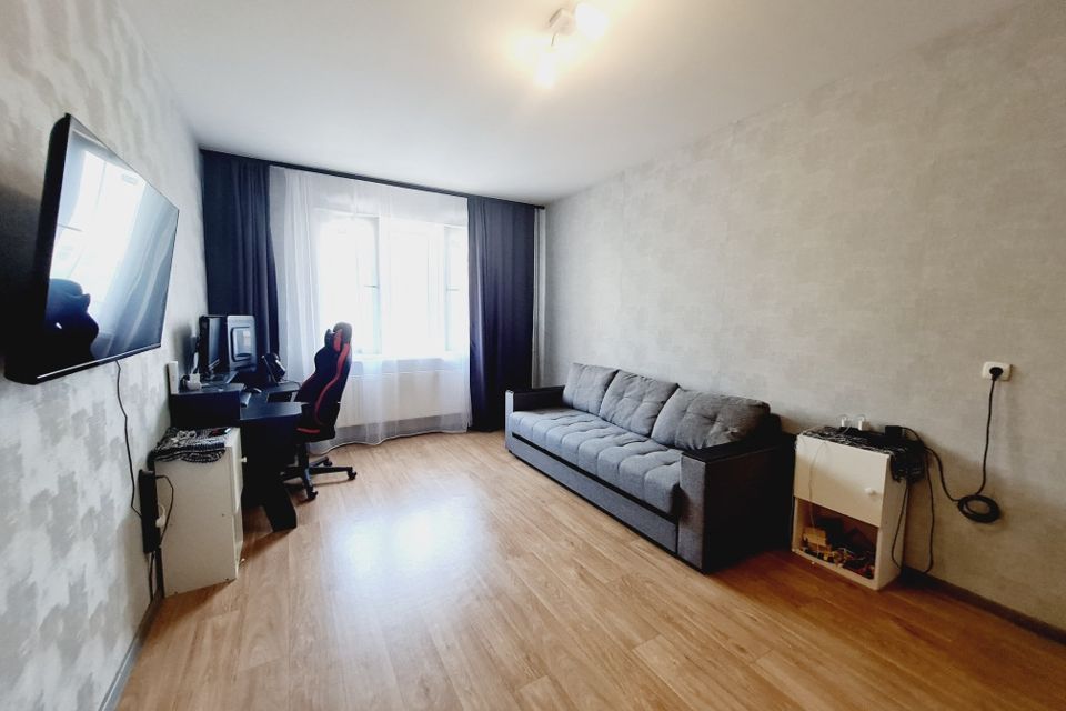 Продаётся 1-комнатная квартира, 37.6 м²