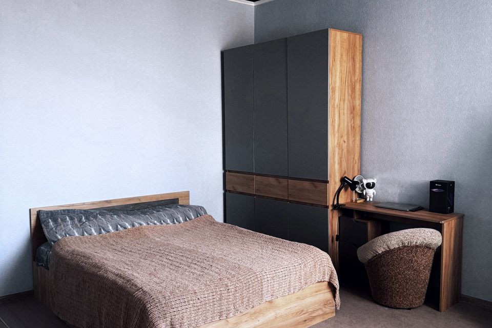 Продаётся 3-комнатная квартира, 112.7 м²