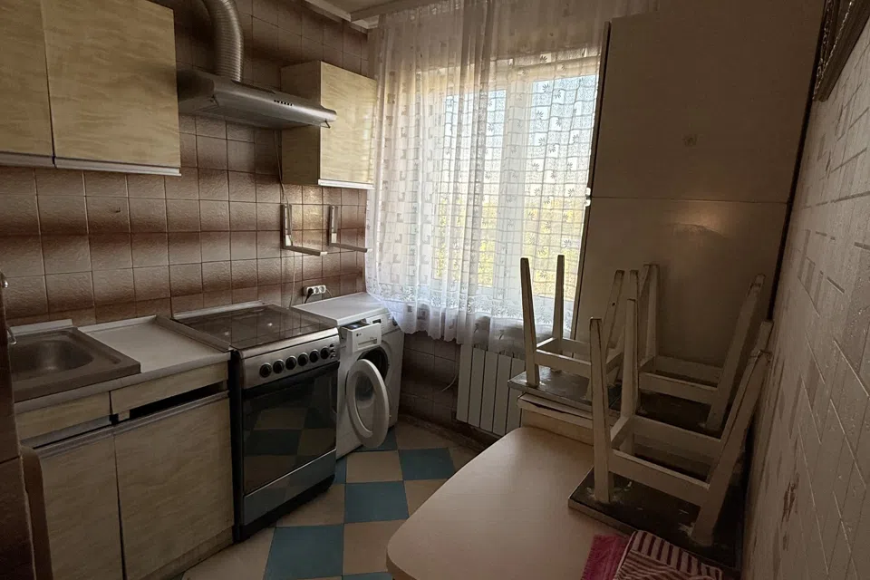 Продаётся 3-комнатная квартира, 61.7 м²
