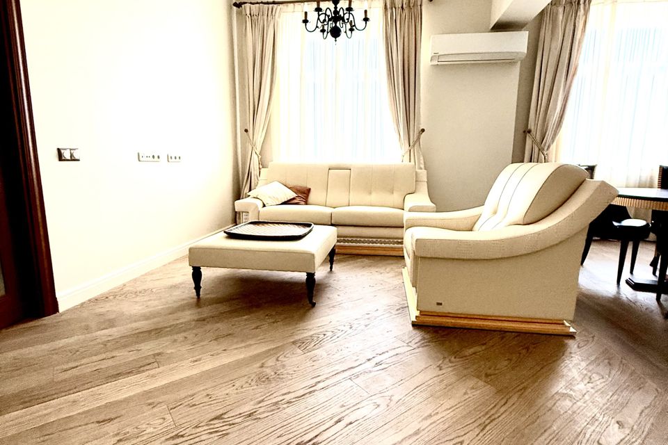 Продаётся 2-комнатная квартира, 85 м²