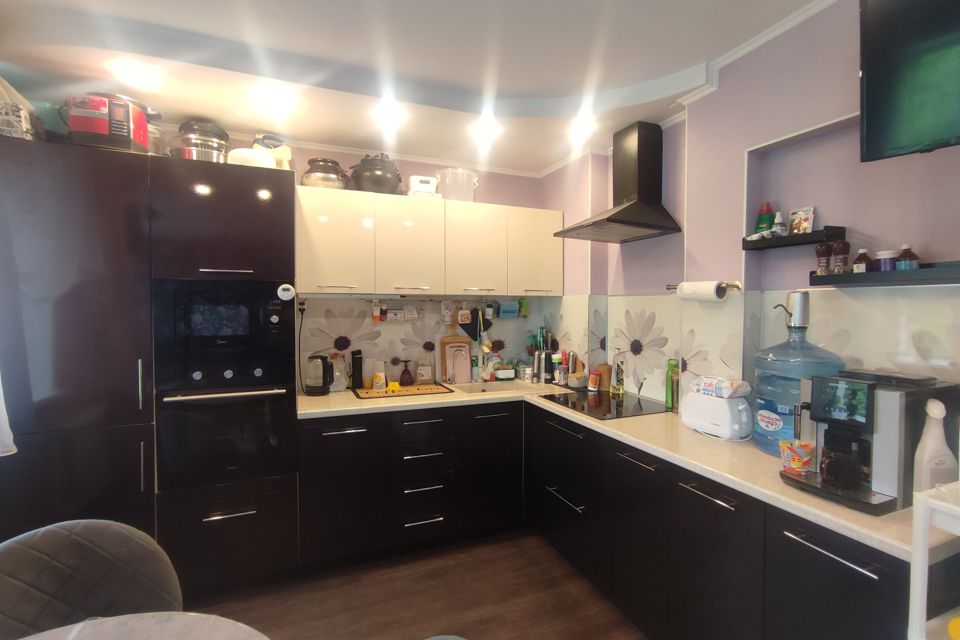 Продаётся 3-комнатная квартира, 56.1 м²