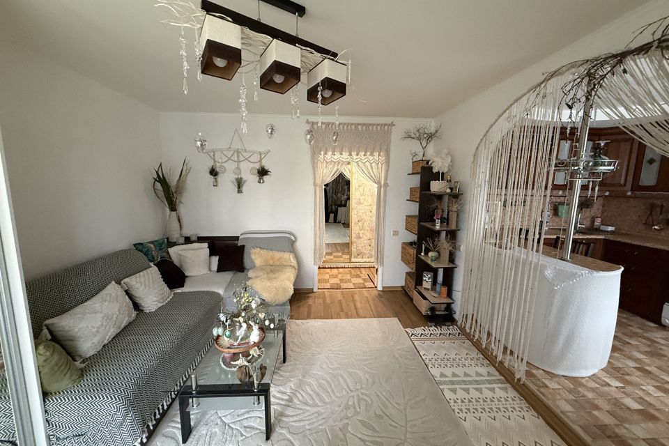 Продаётся 2-комнатная квартира, 65.47 м²